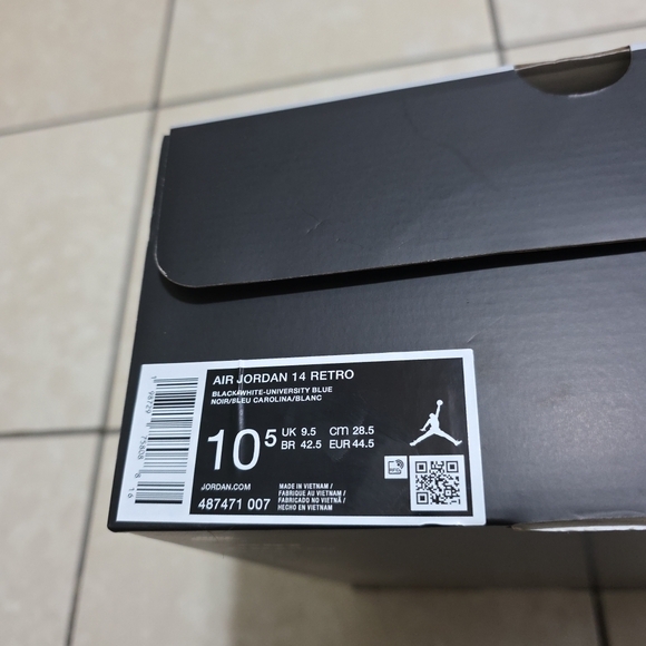 Empty Shoe Box - Picture 3 of 9